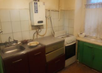 Продаю трехкомнатную квартиру, 51.1 м2, Канаш, Комсомольская улица, 54