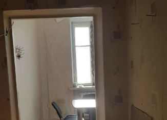 Продаю двухкомнатную квартиру, 44 м2, Еманжелинск, улица Ленина, 5