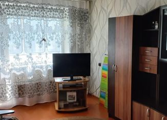 Сдаю 2-ком. квартиру, 44 м2, Осинники, улица Ефимова, 19