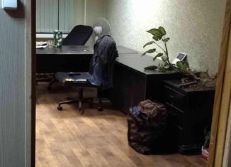 Продажа 2-комнатной квартиры, 50 м2, Радужный, 2-й микрорайон, 3