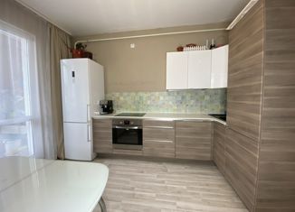 Продаю двухкомнатную квартиру, 59 м2, посёлок Мичуринский, Карасьевская улица, 18