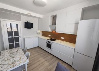 Продается трехкомнатная квартира, 68.5 м2, Екатеринбург, метро Машиностроителей