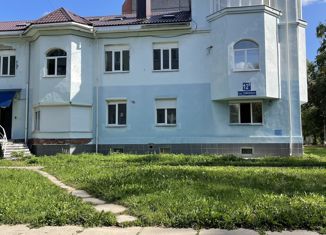 Продам 5-комнатную квартиру, 312.9 м2, Череповец, улица Тимохина, 12Б