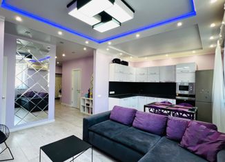 Продается трехкомнатная квартира, 86 м2, Уссурийск, улица Александра Зеленского, 34