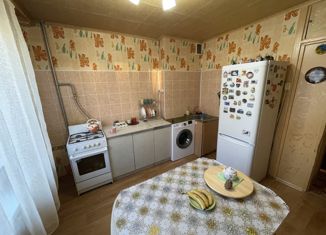 Продается 2-комнатная квартира, 47.8 м2, Балабаново, улица Дзержинского, 103