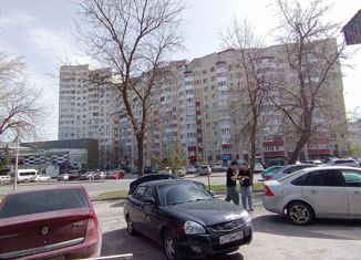 Двухкомнатная квартира на продажу, 55.8 м2, Уфа, Российская улица, 25