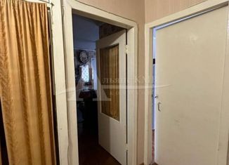 Продам 4-комнатную квартиру, 60.9 м2, Георгиевск, улица Кочубея, 7/1