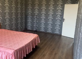 Продажа 3-ком. квартиры, 82 м2, Камышин, 6-й микрорайон, 11