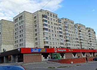 Продам комнату, 65 м2, Барнаул, Красноармейский проспект, 64