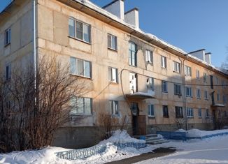 Продаю трехкомнатную квартиру, 60.9 м2, Свердловская область, улица Карла Маркса, 33