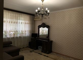 Продается 4-комнатная квартира, 70.9 м2, Махачкала, улица Каммаева, 17, Кировский район
