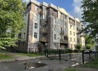 Продается 3-ком. квартира, 80 м2, Пушкин, улица Глинки, 31