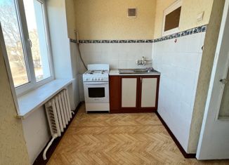 Трехкомнатная квартира на продажу, 58 м2, посёлок Ува, улица Пислегина, 10