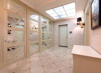 Сдаю 5-ком. квартиру, 245 м2, Москва, улица Пырьева, 2, улица Пырьева