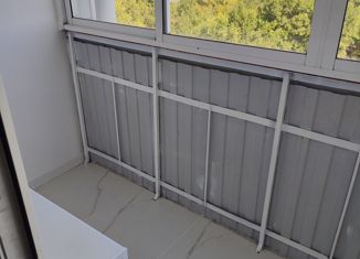 Продаю 1-ком. квартиру, 36.2 м2, Еврейская АО, улица Дзержинского, 13