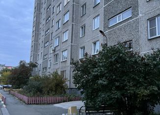 Продаю однокомнатную квартиру, 32.7 м2, Курган, 6-й микрорайон, 4, жилой район Заозёрный