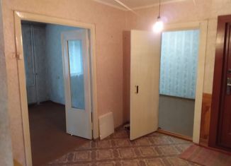 Продается трехкомнатная квартира, 72 м2, село Семилужки, улица Иркутский тракт, 1А