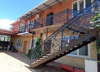 Продается дом, 200 м2, Новопавловск, улица Мира