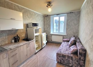 Продаю комнату, 107.5 м2, Кировск, улица Победы, 9