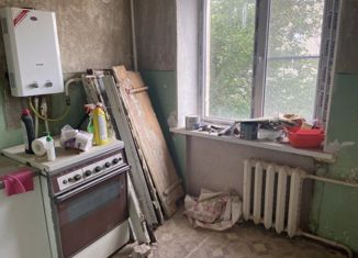 Продается 2-комнатная квартира, 42 м2, Каменск-Шахтинский, улица Ворошилова, 25