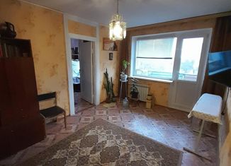 Продам двухкомнатную квартиру, 45 м2, Элиста, 4-й микрорайон, 3, 4-й микрорайон