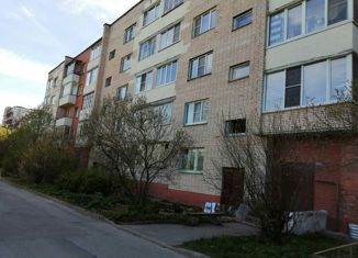 3-ком. квартира на продажу, 58.3 м2, Ломоносов, Богумиловская улица, 13к1