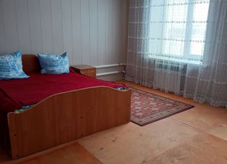 Продается трехкомнатная квартира, 63.8 м2, Краснослободск, 1-й микрорайон, 26