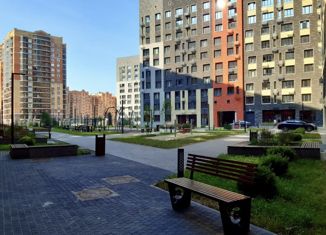 Продам 2-комнатную квартиру, 59.2 м2, Казань, улица Баки Урманче, 4к4, ЖК Солнечный Город Супер