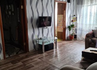 Продаю пятикомнатную квартиру, 75 м2, Черногорск, улица Калинина, 26