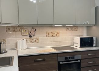 Продаю 2-комнатную квартиру, 62 м2, Москва, Митинская улица, 28к5, метро Митино