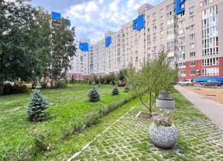 Продажа 3-ком. квартиры, 84.4 м2, Омск, проспект Комарова, 21к2, Кировский округ