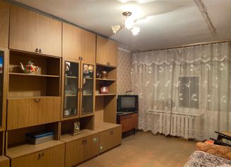 Продажа трехкомнатной квартиры, 60 м2, Элиста, 4-й микрорайон, 19