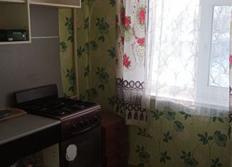 Продам 2-ком. квартиру, 50 м2, Стерлитамак, улица Карла Либкнехта, 8