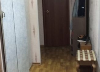 Продажа 2-комнатной квартиры, 48 м2, Екатеринбург, улица Пехотинцев, 18, метро Динамо