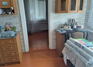 Продаю трехкомнатную квартиру, 57 м2, поселок Кетченеры, улица Хечеева, 10/1