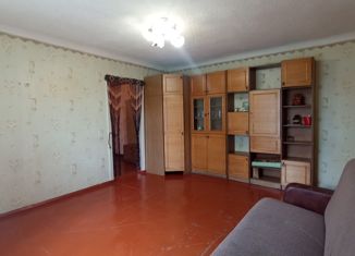 Продается 2-комнатная квартира, 42.1 м2, село Карамышево, улица 50 лет НЛМК, 32