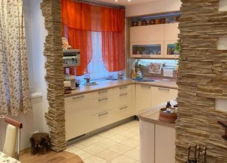 4-комнатная квартира на продажу, 79.7 м2, Кировск, Олимпийская улица, 55