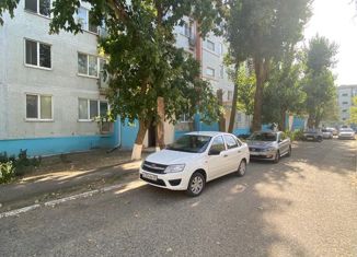 Продаю двухкомнатную квартиру, 48 м2, Элиста, 2-й микрорайон, 20, 2-й микрорайон