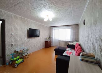 Продается 2-комнатная квартира, 53.3 м2, Янаул, улица Ленина, 30