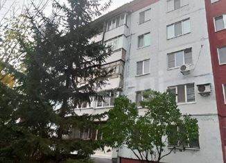 Продается 1-комнатная квартира, 38 м2, Энгельс, улица Марины Расковой, 20