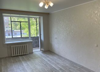 Продажа 1-ком. квартиры, 32 м2, Альметьевск, улица Ленина, 95