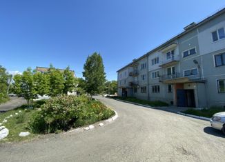 3-комнатная квартира на продажу, 63.2 м2, поселок Береговой, Внутрипортовая улица, 11