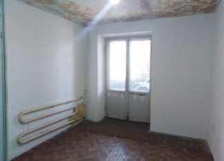 Продаю комнату, 60 м2, Нижний Тагил, улица Металлургов, 68