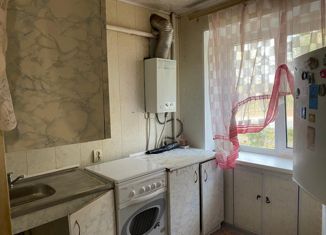 Сдается 2-комнатная квартира, 43 м2, Струнино, площадь Кирова, 9