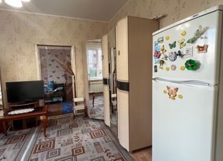 Продается 2-ком. квартира, 35 м2, Алексин, улица Металлистов, 33