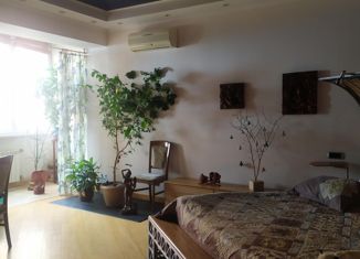 Сдача в аренду трехкомнатной квартиры, 109 м2, Новосибирск, Вокзальная магистраль, 10