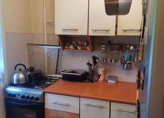 Продам 2-комнатную квартиру, 45.6 м2, Барнаул, улица Антона Петрова, 182, Ленинский район