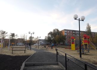 Двухкомнатная квартира на продажу, 54 м2, Вольск, Звёздная улица, 10А