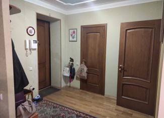 Продаю 3-ком. квартиру, 92.8 м2, Балахна, улица Дзержинского, 78
