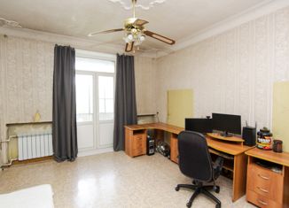 Продам двухкомнатную квартиру, 68.3 м2, Челябинск, улица Мира, 40, Металлургический район